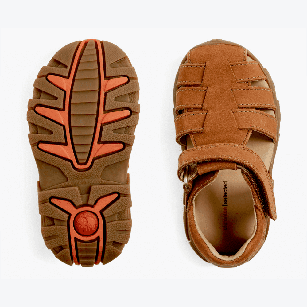 Sohlenansicht der Elefanten-FisherFidoMaro-Kindersandalen in Größe 24, in der Farbe Braun.